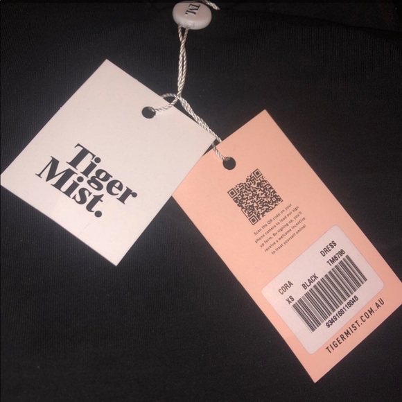 Cora Dress - Picture 4 of 4